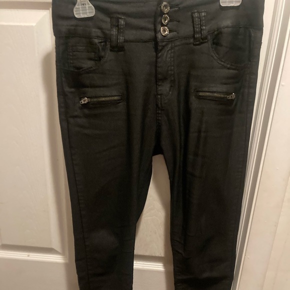 New Juniors Size 6/8 Small - Medium Top Trends Low Rise skinny Jean as pictured - Picture 1 of 8